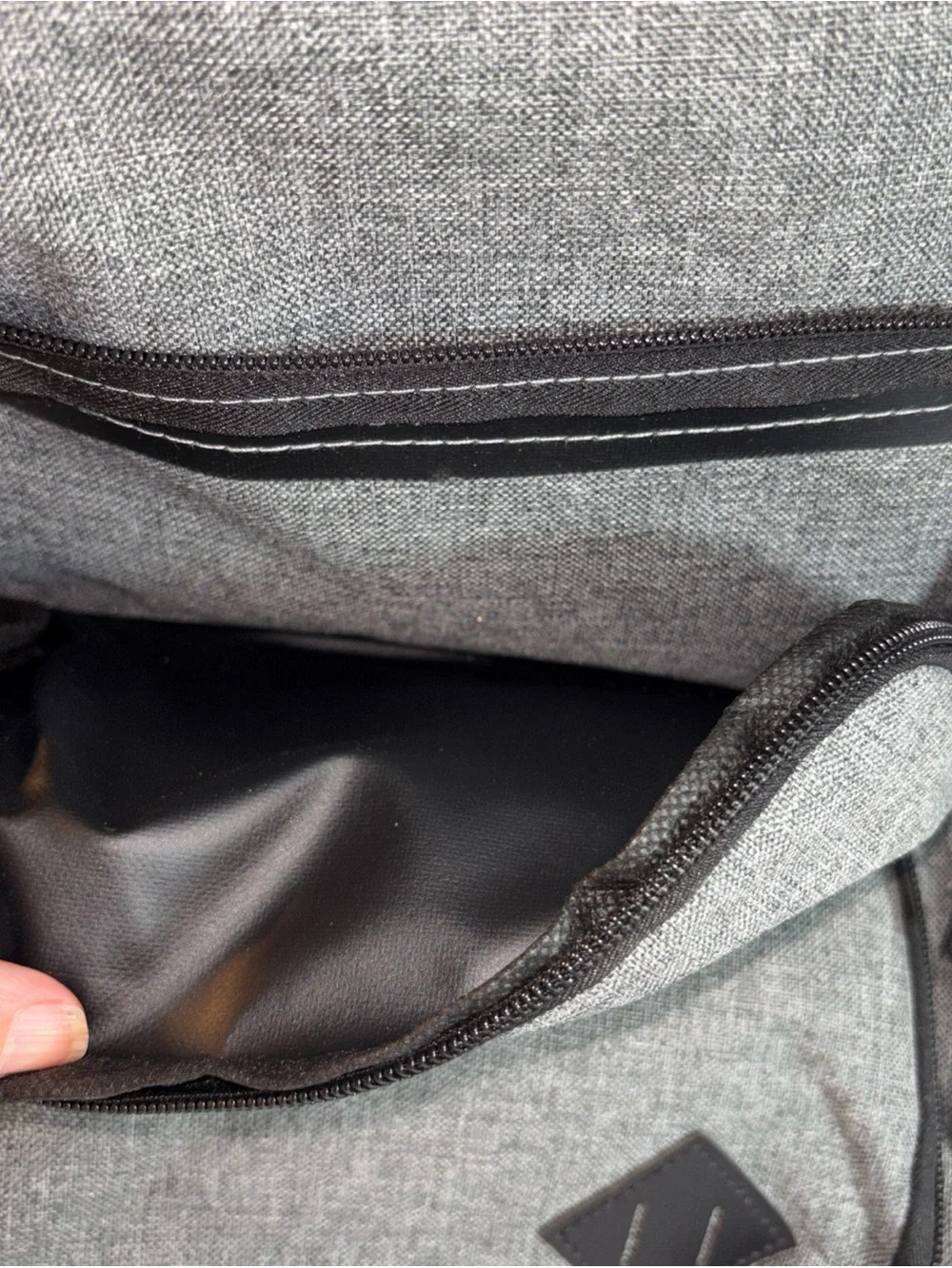 Leeds gray backpack